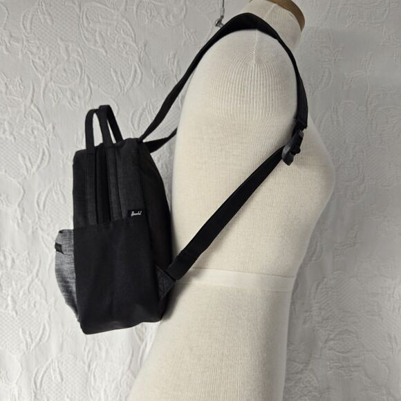 Herschel Nova Mini Backpack, Colorblock Pattern Light Grey Black Dark Grey 9L main image 4
